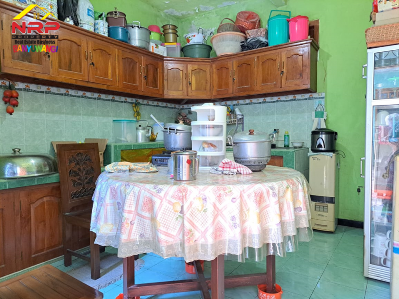 Dijual Rumah dan tanah Siap Huni 100 Meter dari Jl. Utama Srono - Bwi Dijual Rumah dan tanah Siap Huni 100 Meter dari Jl. Utama Srono - Bwi Dijual Rumah dan tanah Siap Huni 100 Meter dari Jl. Utama Srono - Bwi
Dekat dengan Fasilitas Pendidikan Srono,&nbsp;

Luas Tanah : 600 M2
Luas Bangunan : NRP BANYUWANGI