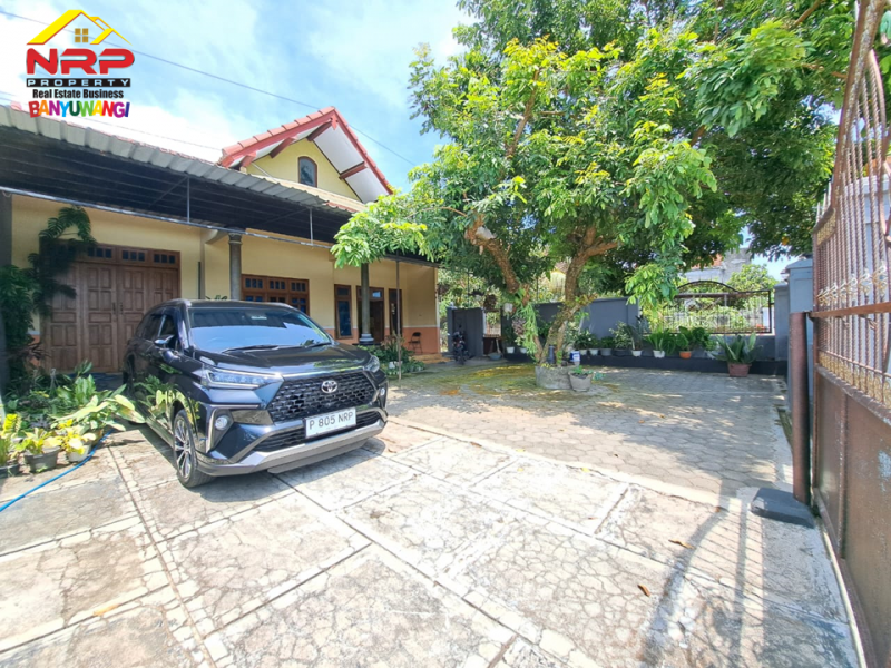 Dijual Rumah dan tanah Siap Huni 100 Meter dari Jl. Utama Srono - Bwi Dijual Rumah dan tanah Siap Huni 100 Meter dari Jl. Utama Srono - Bwi Dijual Rumah dan tanah Siap Huni 100 Meter dari Jl. Utama Srono - Bwi
Dekat dengan Fasilitas Pendidikan Srono,&nbsp;

Luas Tanah : 600 M2
Luas Bangunan : NRP BANYUWANGI