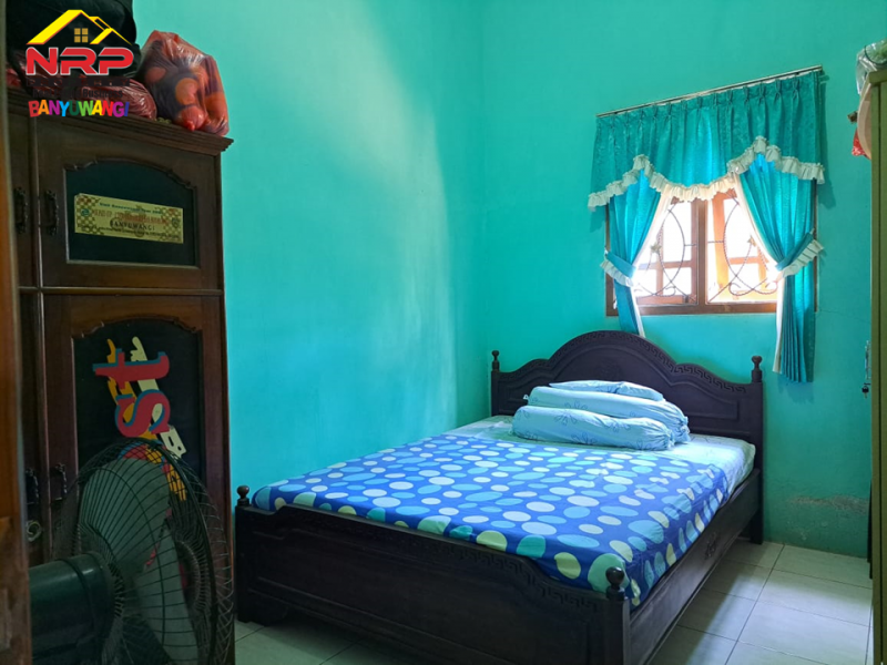 Dijual Rumah dan tanah Siap Huni 100 Meter dari Jl. Utama Srono - Bwi Dijual Rumah dan tanah Siap Huni 100 Meter dari Jl. Utama Srono - Bwi Dijual Rumah dan tanah Siap Huni 100 Meter dari Jl. Utama Srono - Bwi
Dekat dengan Fasilitas Pendidikan Srono,&nbsp;

Luas Tanah : 600 M2
Luas Bangunan : NRP BANYUWANGI