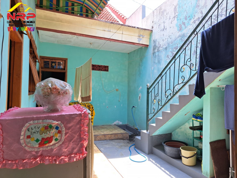 Dijual Rumah dan tanah Siap Huni 100 Meter dari Jl. Utama Srono - Bwi Dijual Rumah dan tanah Siap Huni 100 Meter dari Jl. Utama Srono - Bwi Dijual Rumah dan tanah Siap Huni 100 Meter dari Jl. Utama Srono - Bwi
Dekat dengan Fasilitas Pendidikan Srono,&nbsp;

Luas Tanah : 600 M2
Luas Bangunan : NRP BANYUWANGI