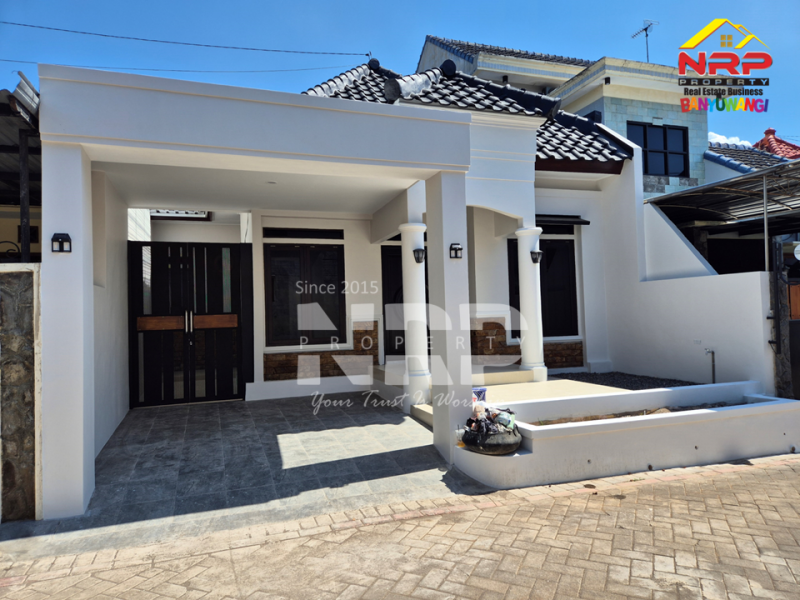 Dijual Rumah Dengan Konsep Modern Klasik  di Perum. Mendut Regency - Banyuwangi  Dijual Rumah Dengan Konsep Modern Klasik  di Perum. Mendut Regency - Banyuwangi  Dijual Rumah Dengan Konsep Modern Klasik&nbsp; di Perum. Mendut Regency - Banyuwangi&nbsp;
Hunian Exclusive terletak di Kawasan Perumahan Elit di Pusat Kota NRP BANYUWANGI