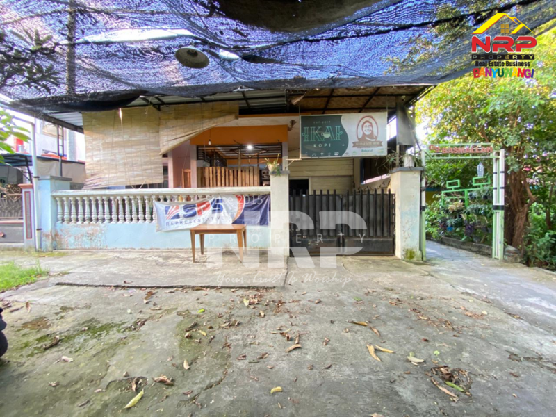 Dijual Rumah dengan ruang usaha cafe di Singotrunan - Banyuwangi  Dijual Rumah dengan ruang usaha cafe di Singotrunan - Banyuwangi  Dijual Rumah dengan ruang usaha cafe di Singotrunan - Banyuwangi&nbsp;
Dekat dengan fasilitas pendidikan dan perkantoran, Akses Jl. Sangat Lebar&nbsp;

Luas NRP BANYUWANGI