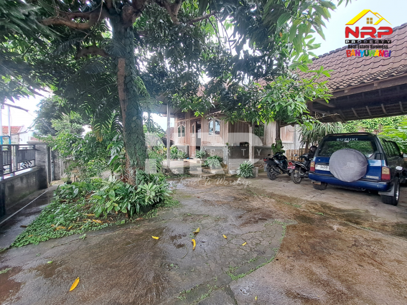 Dijual Rumah Desain Kayu Premium di Glagah Banyuwangi Dijual Rumah Desain Kayu Premium di Glagah Banyuwangi Dijual Rumah Desain Kayu Premium di Glagah Banyuwangi
Desain artistik dengan sentuhan kayu berkualitas.
Private, nyaman, halaman luas dan punya nilai NRP BANYUWANGI