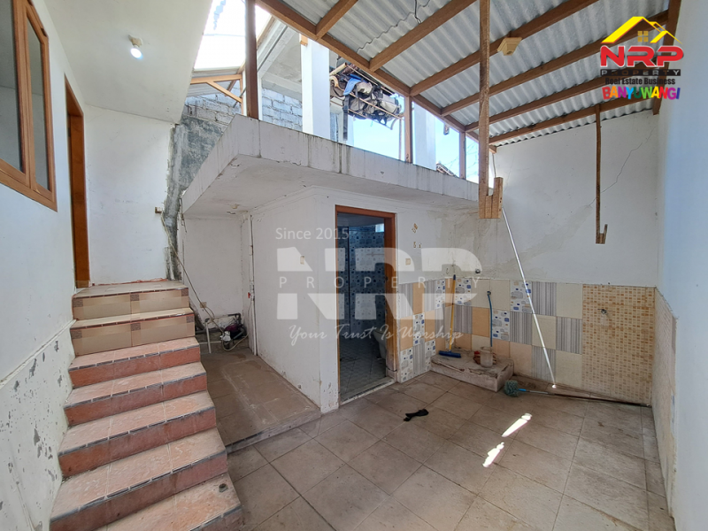 Dijual Rumah di Perum Kebalenan Indah - Banyuwangi  Dijual Rumah di Perum Kebalenan Indah - Banyuwangi  Dijual Rumah di Perum Kebalenan Indah - Banyuwangi&nbsp;
Lokasi Strategis di pusat kota Banyuwangi, Berada dibelakang Bank BTN Banyuwangi&nbsp;
Lingkungan NRP BANYUWANGI