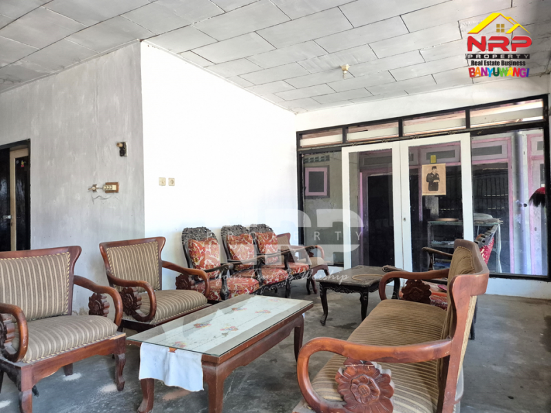 Dijual Rumah di Pusat Kota, Sobo - Banyuwangi Dijual Rumah di Pusat Kota, Sobo - Banyuwangi Dijual Rumah di Pusat Kota, Sobo - Banyuwangi
Dekat dengan kelurahan Sobo, Lingkungan Kantor Dinas Pemerintahan, Komersial dan Bisnis Aktif di Kota NRP BANYUWANGI