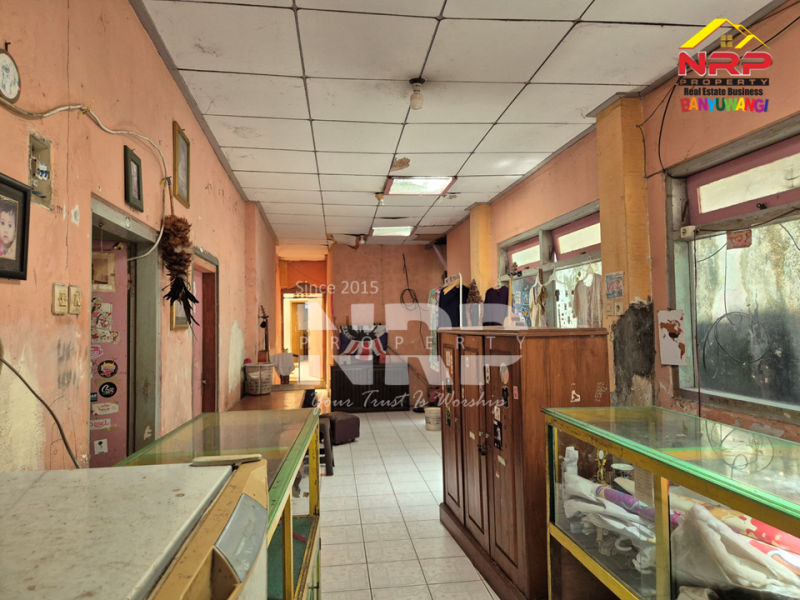 Dijual Rumah di Pusat Kota, Sobo - Banyuwangi Dijual Rumah di Pusat Kota, Sobo - Banyuwangi Dijual Rumah di Pusat Kota, Sobo - Banyuwangi
Dekat dengan kelurahan Sobo, Lingkungan Kantor Dinas Pemerintahan, Komersial dan Bisnis Aktif di Kota NRP BANYUWANGI