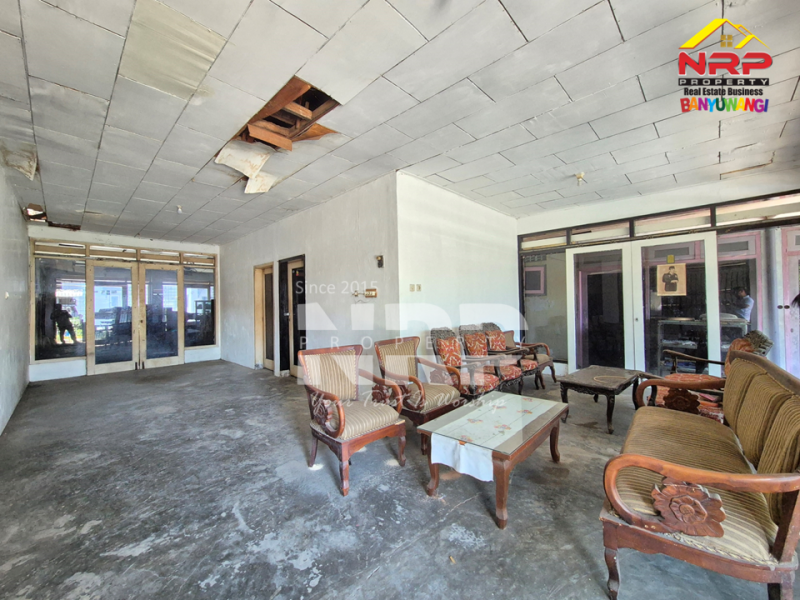 Dijual Rumah di Pusat Kota, Sobo - Banyuwangi Dijual Rumah di Pusat Kota, Sobo - Banyuwangi Dijual Rumah di Pusat Kota, Sobo - Banyuwangi
Dekat dengan kelurahan Sobo, Lingkungan Kantor Dinas Pemerintahan, Komersial dan Bisnis Aktif di Kota NRP BANYUWANGI