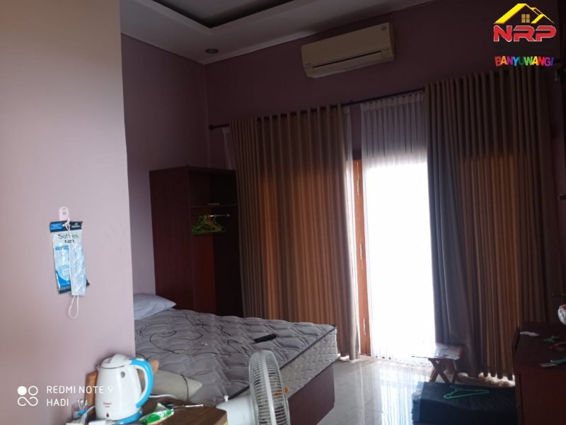 Dijual Rumah Ecxlusive 2 Lantai  Di Perum. Madania Residence - Genteng Dijual Rumah Ecxlusive 2 Lantai  Di Perum. Madania Residence - Genteng Dijual Rumah Ecxlusive 2 Lantai&nbsp; Di Perum. Madania Residence - Genteng
Lokasi Pojok sangat Strategis, Pusat Bisnis, Dekat Perbelanjaan dan Fasilitas NRP BANYUWANGI