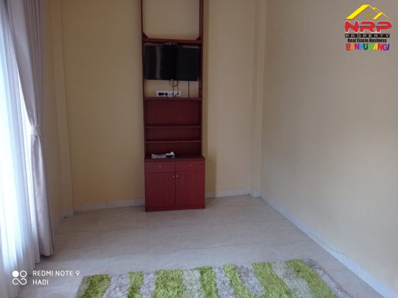 Dijual Rumah Ecxlusive 2 Lantai  Di Perum. Madania Residence - Genteng Dijual Rumah Ecxlusive 2 Lantai  Di Perum. Madania Residence - Genteng Dijual Rumah Ecxlusive 2 Lantai&nbsp; Di Perum. Madania Residence - Genteng
Lokasi Pojok sangat Strategis, Pusat Bisnis, Dekat Perbelanjaan dan Fasilitas NRP BANYUWANGI