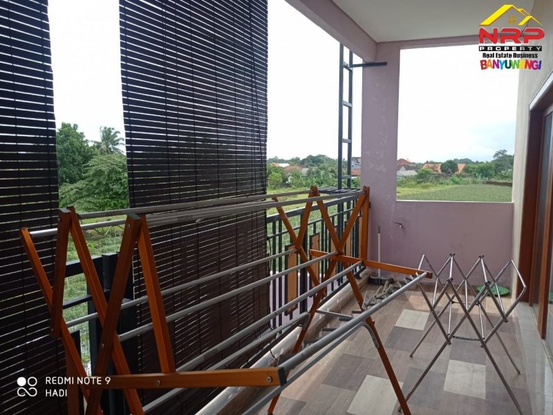 Dijual Rumah Ecxlusive 2 Lantai  Di Perum. Madania Residence - Genteng Dijual Rumah Ecxlusive 2 Lantai  Di Perum. Madania Residence - Genteng Dijual Rumah Ecxlusive 2 Lantai&nbsp; Di Perum. Madania Residence - Genteng
Lokasi Pojok sangat Strategis, Pusat Bisnis, Dekat Perbelanjaan dan Fasilitas NRP BANYUWANGI
