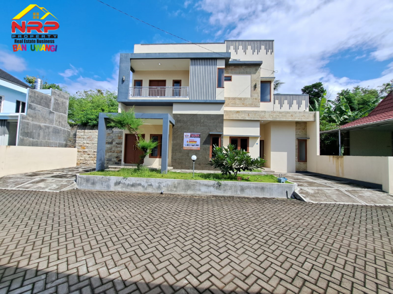 Dijual Rumah Exclusive 2 Lantai di Kawasan Perumahan Elit Klatak - Banyuwangi  Dijual Rumah Exclusive 2 Lantai di Kawasan Perumahan Elit Klatak - Banyuwangi  Dijual Rumah Exclusive 2 Lantai di Kawasan Perumahan Elit Klatak - Banyuwangi&nbsp;
Comfortable Area , One get sistem dengan Security. View Selat NRP BANYUWANGI