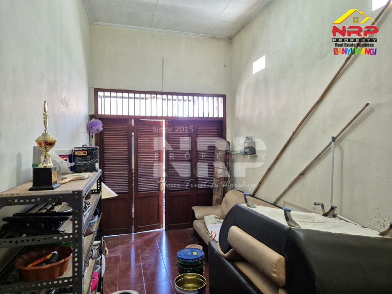 Dijual Rumah Exclusive 2 Lantai di Perum. GGM Klatak - Banyuwangi Dijual Rumah Exclusive 2 Lantai di Perum. GGM Klatak - Banyuwangi Dijual Rumah Exclusive 2 Lantai di Perum. GGM Klatak - Banyuwangi
Lokasi Rumah Hook, sangat nyaman untuk tempat tinggal&nbsp;

LT/LB : 126/153 M2 NRP BANYUWANGI