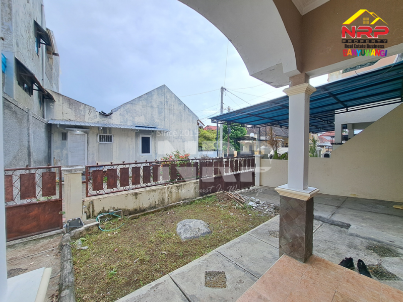 Dijual Rumah Exclusive 2 Lantai di Perum. Mendut Regency - Banyuwangi  Dijual Rumah Exclusive 2 Lantai di Perum. Mendut Regency - Banyuwangi  Dijual Rumah Exclusive 2 Lantai di Perum. Mendut Regency - Banyuwangi&nbsp;
Hunian Exclusive terletak di Kawasan Perumahan Elit di Pusat Kota NRP BANYUWANGI