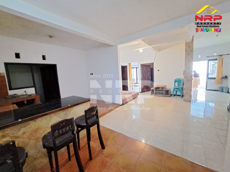 Dijual Rumah Exclusive 2 Lantai di Perum. Mendut Regency - Banyuwangi  Dijual Rumah Exclusive 2 Lantai di Perum. Mendut Regency - Banyuwangi  Dijual Rumah Exclusive 2 Lantai di Perum. Mendut Regency - Banyuwangi&nbsp;
Hunian Exclusive terletak di Kawasan Perumahan Elit di Pusat Kota NRP BANYUWANGI