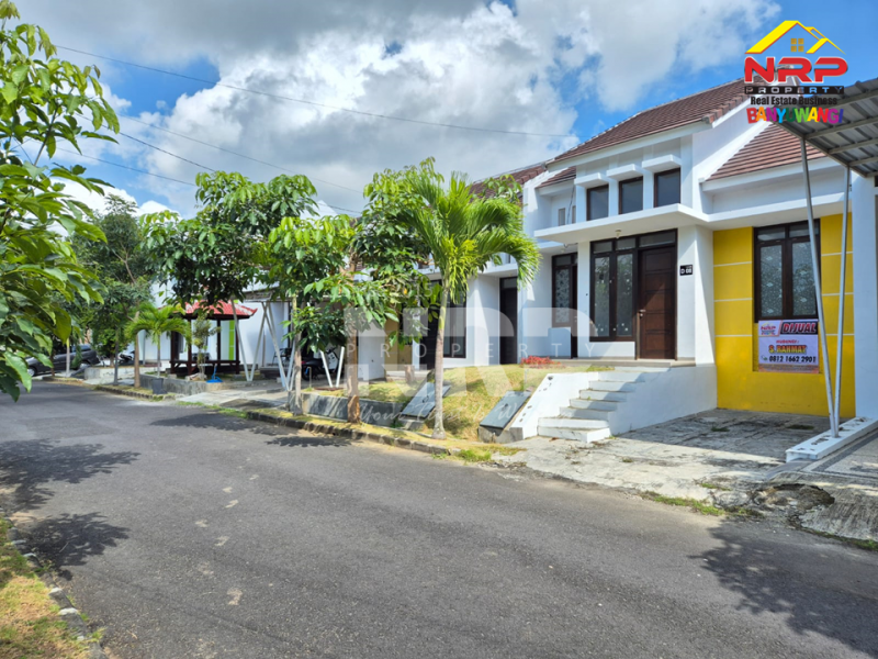Dijual Rumah Exclusive di dalam Kawasan El Royal Hotel  - Banyuwangi Dijual Rumah Exclusive di dalam Kawasan El Royal Hotel  - Banyuwangi Dijual Rumah Exclusive di dalam Kawasan El Royal Hotel&nbsp; - Banyuwangi
Lokasi Sangat Strategis di Lingkungan yang Sedang Berkembang
Akses Jalan Provinsi NRP BANYUWANGI
