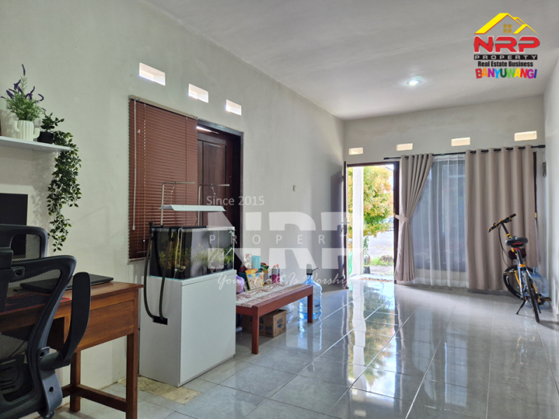 Dijual Rumah Exclusive Hook Di Genteng - Banyuwangi  Dijual Rumah Exclusive Hook Di Genteng - Banyuwangi  Dijual Rumah Exclusive Hook Di Genteng - Banyuwangi&nbsp;
Berada di kawasan perumahan one get system. Lokasi Strategis, Pusat Bisnis, Dekat Perbelanjaan dan NRP BANYUWANGI