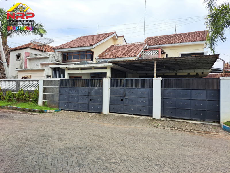 Dijual Rumah Exclusive Siap Huni di Perum. GPI Rogojampi - Banyuwangi Dijual Rumah Exclusive Siap Huni di Perum. GPI Rogojampi - Banyuwangi Dijual Rumah Exclusive Siap Huni di Perum. GPI Rogojampi - Banyuwangi
Hunian Strategis dekat dengan fasilitas perbelanjaan dan pasar rogojampi

Luas Tanah : NRP BANYUWANGI