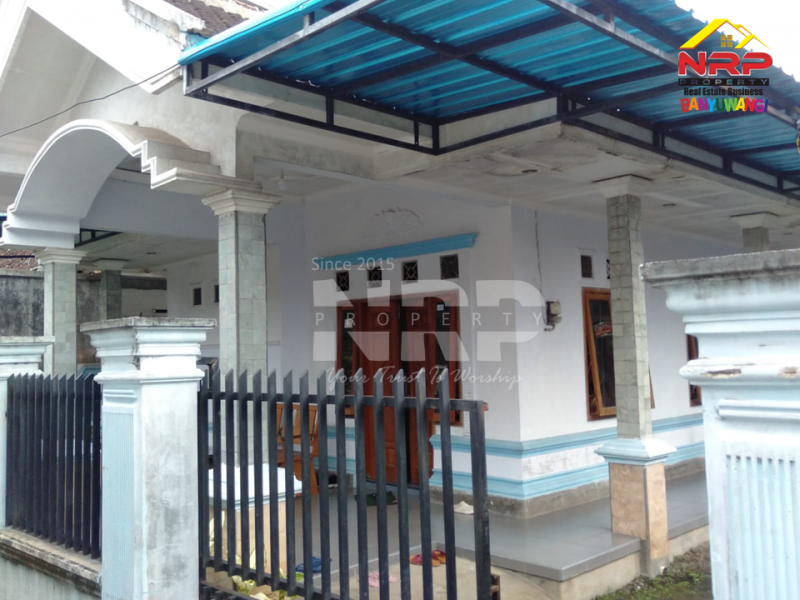 Dijual Rumah Full Furniture di Rogojampi - Banyuwangi Jual rumah di rogojampi banyuwangi  Dijual Rumah Full Furniture di Rogojampi - Banyuwangi
100 Meter dari Jl. Raya Rogojampi. Akses Jln Roda 2&nbsp;

Luas Tanah : 313 M2
Luas Bangunan : +/- NRP BANYUWANGI
