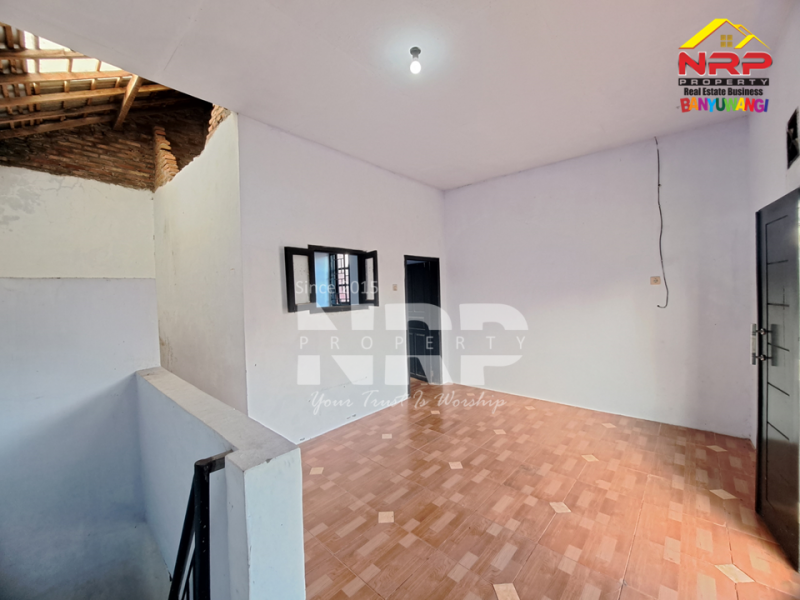 Dijual Rumah Hook 2 Lantai di Banyuwangi Kota.  Dijual Rumah Hook 2 Lantai di Banyuwangi Kota.  Dijual Rumah Hook 2 Lantai di Banyuwangi Kota.&nbsp;
Cocok untuk hunian keluarga atau investasi passive income di Kebalenan - Banyuwangi&nbsp;
Lokasi tenang, NRP BANYUWANGI