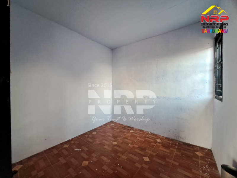 Dijual Rumah Hook 2 Lantai di Banyuwangi Kota.  Dijual Rumah Hook 2 Lantai di Banyuwangi Kota.  Dijual Rumah Hook 2 Lantai di Banyuwangi Kota.&nbsp;
Cocok untuk hunian keluarga atau investasi passive income di Kebalenan - Banyuwangi&nbsp;
Lokasi tenang, NRP BANYUWANGI