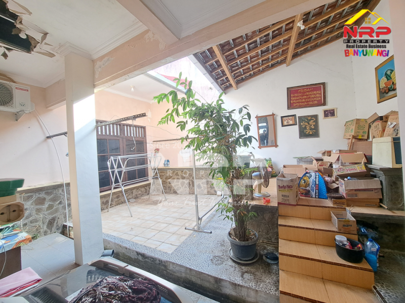 Dijual Rumah Hook 2 lantai Klasik di Banyuwangi Kota  Dijual Rumah Hook 2 lantai Klasik di Banyuwangi Kota  Dijual Rumah Hook 2 lantai Klasik di Banyuwangi Kota&nbsp;
Dekat fasilitas kesehatan, Kampus ternama dan Kantor Pemerintahan&nbsp;
Cocok Untuk NRP BANYUWANGI