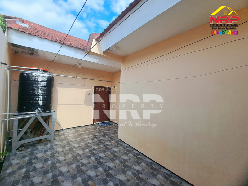 Dijual Rumah Hook 2 lantai Klasik di Banyuwangi Kota  Dijual Rumah Hook 2 lantai Klasik di Banyuwangi Kota  Dijual Rumah Hook 2 lantai Klasik di Banyuwangi Kota&nbsp;
Dekat fasilitas kesehatan, Kampus ternama dan Kantor Pemerintahan&nbsp;
Cocok Untuk NRP BANYUWANGI