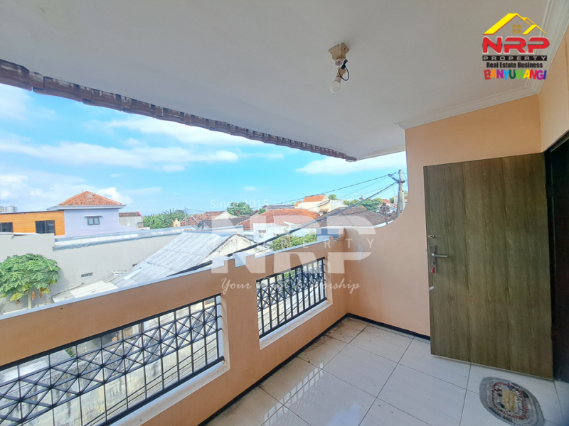 Dijual Rumah Hook 2 lantai Klasik di Banyuwangi Kota  Dijual Rumah Hook 2 lantai Klasik di Banyuwangi Kota  Dijual Rumah Hook 2 lantai Klasik di Banyuwangi Kota&nbsp;
Dekat fasilitas kesehatan, Kampus ternama dan Kantor Pemerintahan&nbsp;
Cocok Untuk NRP BANYUWANGI