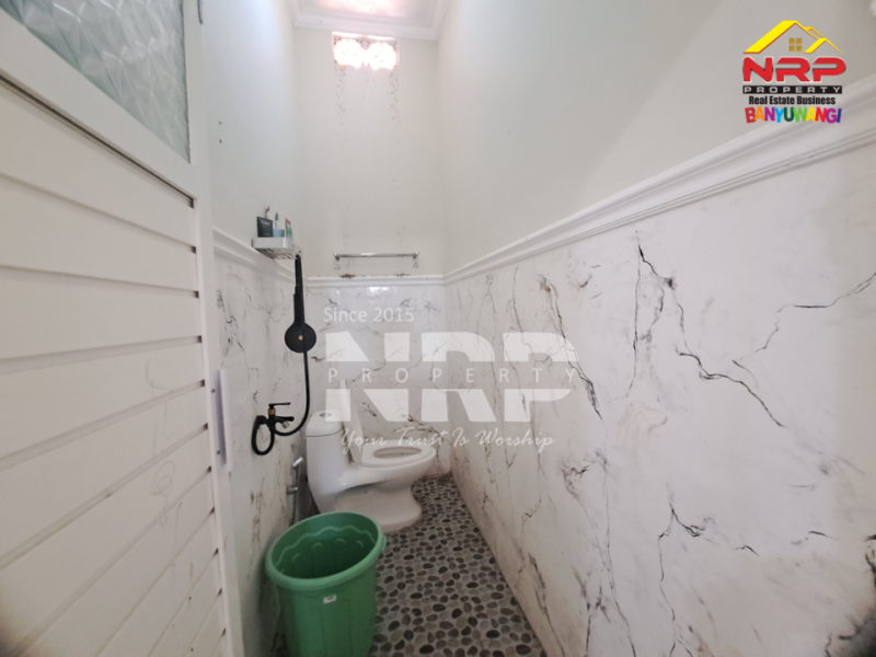 Dijual Rumah Hook 2 Lantai Siap Huni di Giri - Banyuwangi  Dijual Rumah Hook 2 Lantai Siap Huni di Giri - Banyuwangi  Dijual Rumah Hook 2 Lantai Siap Huni di Giri - Banyuwangi&nbsp;
Dekat dengan Sekolah Ternama di Banyuwangi Kota&nbsp;
Dengan one get sistem, lingkungan aman, NRP BANYUWANGI
