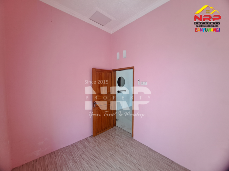 Dijual Rumah Hook 2 Lantai Siap Huni di Giri - Banyuwangi  Dijual Rumah Hook 2 Lantai Siap Huni di Giri - Banyuwangi  Dijual Rumah Hook 2 Lantai Siap Huni di Giri - Banyuwangi&nbsp;
Dekat dengan Sekolah Ternama di Banyuwangi Kota&nbsp;
Dengan one get sistem, lingkungan aman, NRP BANYUWANGI