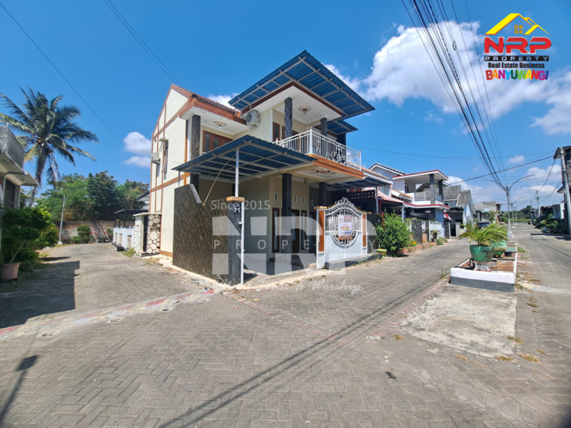 Dijual Rumah Hook 2 Lantai Siap Huni di Giri - Banyuwangi  Dijual Rumah Hook 2 Lantai Siap Huni di Giri - Banyuwangi  Dijual Rumah Hook 2 Lantai Siap Huni di Giri - Banyuwangi&nbsp;
Dekat dengan Sekolah Ternama di Banyuwangi Kota&nbsp;
Dengan one get sistem, lingkungan aman, NRP BANYUWANGI