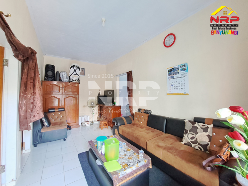 DIJUAL RUMAH HOOK Cantik dikawasan perumahan akses Jl. Gajah Mada - Banyuwangi DIJUAL RUMAH HOOK Cantik dikawasan perumahan akses Jl. Gajah Mada - Banyuwangi DIJUAL RUMAH HOOK Cantik dikawasan perumahan akses Jl. Gajah Mada - Banyuwangi
Lokasi strategis, sirkulasi udara maksimal, dan posisi hook yang jarang NRP BANYUWANGI