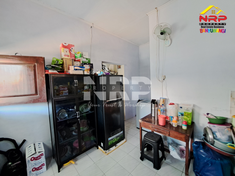 DIJUAL RUMAH HOOK Cantik dikawasan perumahan akses Jl. Gajah Mada - Banyuwangi DIJUAL RUMAH HOOK Cantik dikawasan perumahan akses Jl. Gajah Mada - Banyuwangi DIJUAL RUMAH HOOK Cantik dikawasan perumahan akses Jl. Gajah Mada - Banyuwangi
Lokasi strategis, sirkulasi udara maksimal, dan posisi hook yang jarang NRP BANYUWANGI