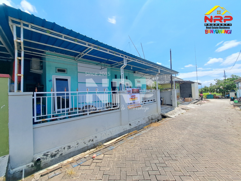 DIJUAL RUMAH HOOK Cantik dikawasan perumahan akses Jl. Gajah Mada - Banyuwangi DIJUAL RUMAH HOOK Cantik dikawasan perumahan akses Jl. Gajah Mada - Banyuwangi DIJUAL RUMAH HOOK Cantik dikawasan perumahan akses Jl. Gajah Mada - Banyuwangi
Lokasi strategis, sirkulasi udara maksimal, dan posisi hook yang jarang NRP BANYUWANGI