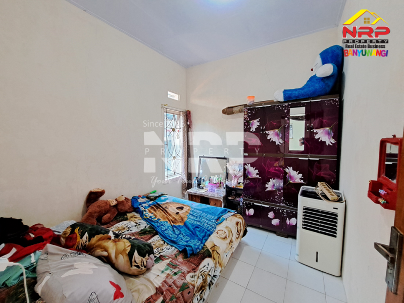 DIJUAL RUMAH HOOK Cantik dikawasan perumahan akses Jl. Gajah Mada - Banyuwangi DIJUAL RUMAH HOOK Cantik dikawasan perumahan akses Jl. Gajah Mada - Banyuwangi DIJUAL RUMAH HOOK Cantik dikawasan perumahan akses Jl. Gajah Mada - Banyuwangi
Lokasi strategis, sirkulasi udara maksimal, dan posisi hook yang jarang NRP BANYUWANGI