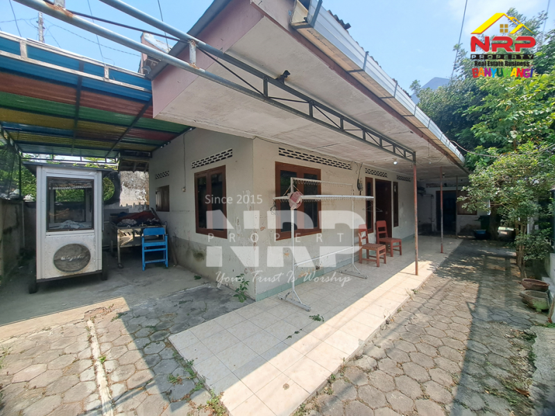 Dijual Rumah Hook di Tamanbaru - Banyuwangi  Dijual Rumah Hook di Tamanbaru - Banyuwangi  Dijual Rumah Hook di Tamanbaru - Banyuwangi&nbsp;
Lingkungan strategis, Berada di Pusat Perkantoran dan Perbelanjaan Banyuwangi.&nbsp;
Akses Jalan Roda NRP BANYUWANGI