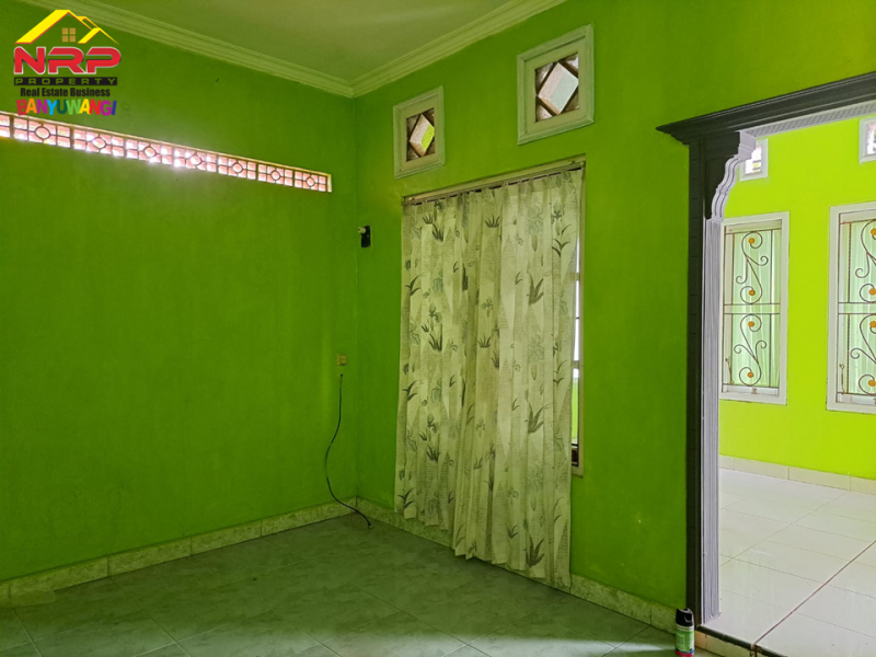 Dijual Rumah Hook Minimalis di Klatak  - Banyuwangi Dijual Rumah Hook Murah 200 jutaan di Banyuwangi Dijual Rumah Hook Minimalis di Klatak&nbsp; - Banyuwangi
Lokasi Sangat Strategis Dekat&nbsp; dengan Kawasan Hotel dan Resto Banyuwangi&nbsp;

LT/LB : 84/70 NRP BANYUWANGI