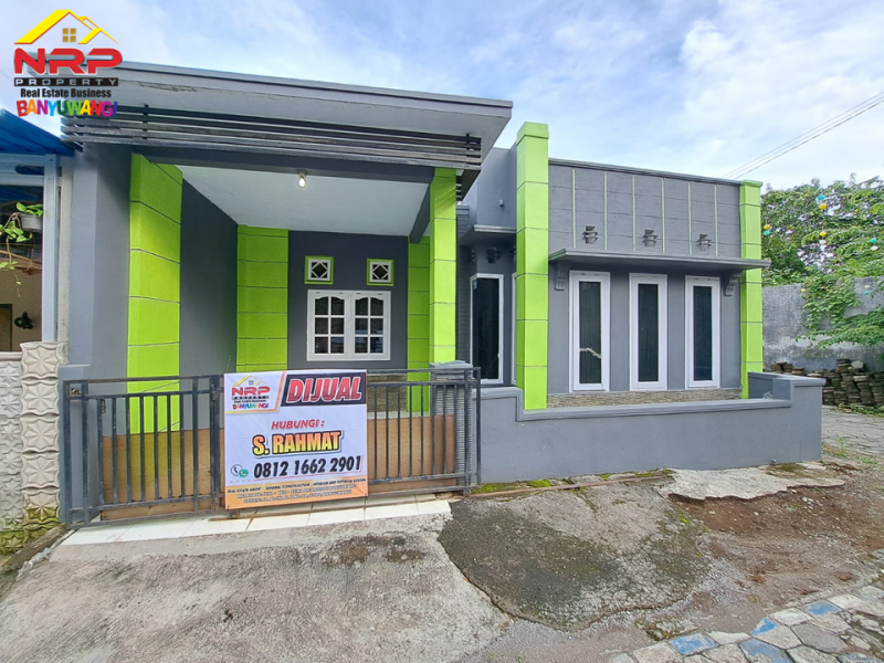 Dijual Rumah Hook Minimalis di Klatak  - Banyuwangi Dijual Rumah Hook Murah 200 jutaan di Banyuwangi Dijual Rumah Hook Minimalis di Klatak&nbsp; - Banyuwangi
Lokasi Sangat Strategis Dekat&nbsp; dengan Kawasan Hotel dan Resto Banyuwangi&nbsp;

LT/LB : 84/70 NRP BANYUWANGI