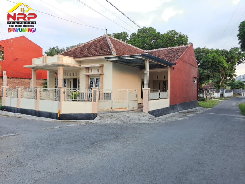 Dijual Rumah Hook Pojok 250 Meter dari JL. Adi Sucipto - Banyuwangi  Dijual Rumah Hook Pojok 250 Meter dari JL. Adi Sucipto - Banyuwangi  Dijual Rumah Hook Pojok 250 Meter dari JL. Adi Sucipto - Banyuwangi&nbsp;
Hunian dengan Premium Location di Pusat Kota Banyuwangi
Dekat dengan Fasilitas NRP BANYUWANGI