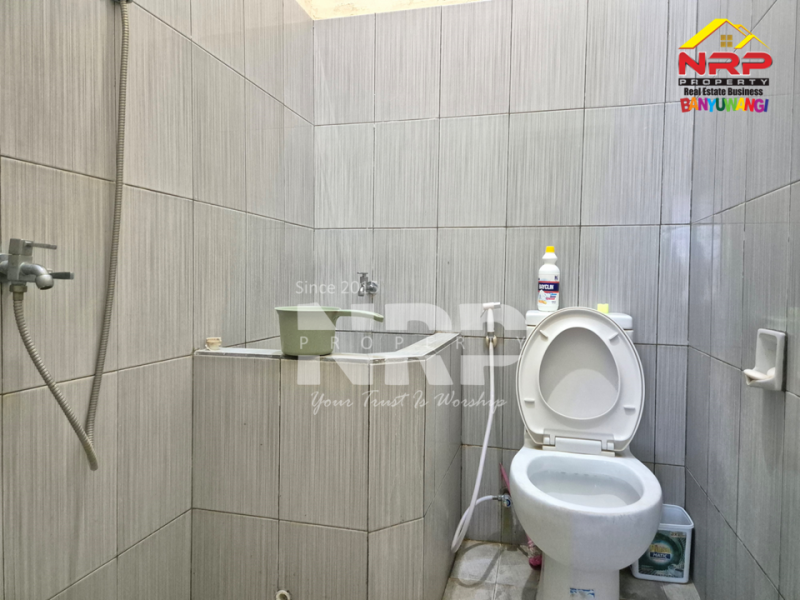 Dijual Rumah Hook  Sangat Strategis di Tamanbaru , Banyuwangi  Dijual Rumah Hook  Sangat Strategis di Tamanbaru , Banyuwangi  Dijual Rumah Hook&nbsp; Sangat Strategis di Tamanbaru , Banyuwangi&nbsp;
Dekat dengan Fasilitas Pendidikan, Perbelanjaan dan kantor dinas pemerintahan

Luas NRP BANYUWANGI