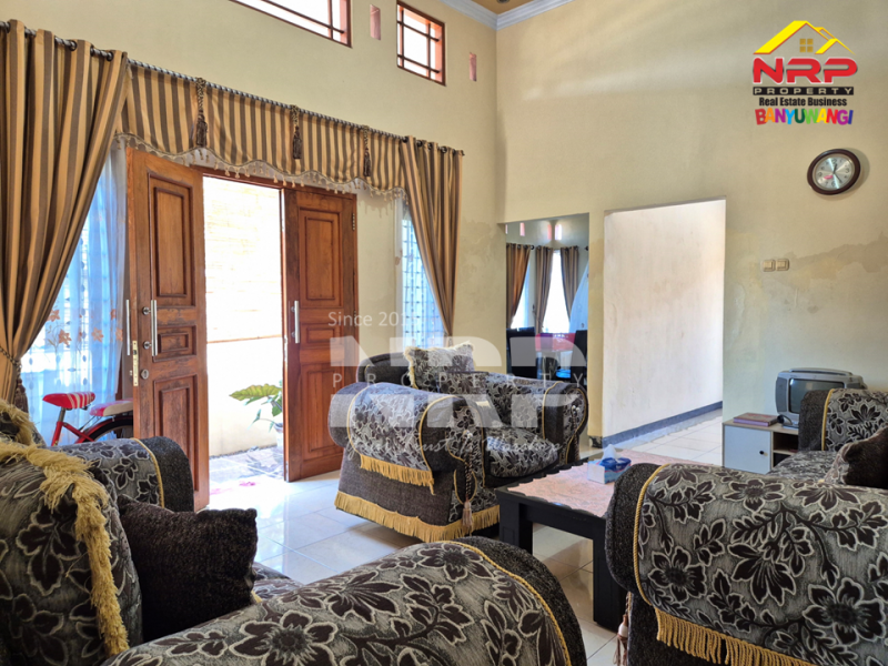 Dijual Rumah Hook  Sangat Strategis di Tamanbaru , Banyuwangi  Dijual Rumah Hook  Sangat Strategis di Tamanbaru , Banyuwangi  Dijual Rumah Hook&nbsp; Sangat Strategis di Tamanbaru , Banyuwangi&nbsp;
Dekat dengan Fasilitas Pendidikan, Perbelanjaan dan kantor dinas pemerintahan

Luas NRP BANYUWANGI