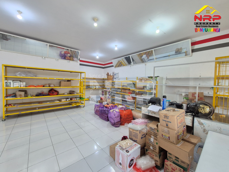 Dijual Rumah Hook Sangat Strategis di Tamanbaru , Banyuwangi  Dijual Rumah Hook Sangat Strategis di Tamanbaru , Banyuwangi  Dijual Rumah Hook Sangat Strategis di Tamanbaru , Banyuwangi&nbsp;
Sudah ada ruang usahanya, Cocok untuk toko, minimart, warung dll&nbsp;
Dekat dengan NRP BANYUWANGI