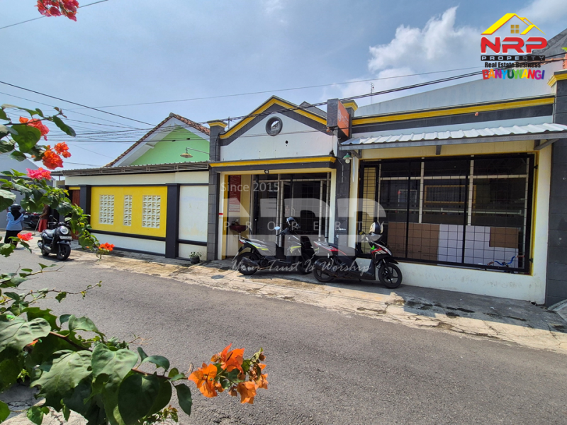 Dijual Rumah Hook Sangat Strategis di Tamanbaru , Banyuwangi  Dijual Rumah Hook Sangat Strategis di Tamanbaru , Banyuwangi  Dijual Rumah Hook Sangat Strategis di Tamanbaru , Banyuwangi&nbsp;
Sudah ada ruang usahanya, Cocok untuk toko, minimart, warung dll&nbsp;
Dekat dengan NRP BANYUWANGI