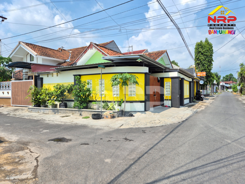 Dijual Rumah Hook Sangat Strategis di Tamanbaru , Banyuwangi  Dijual Rumah Hook Sangat Strategis di Tamanbaru , Banyuwangi  Dijual Rumah Hook Sangat Strategis di Tamanbaru , Banyuwangi&nbsp;
Sudah ada ruang usahanya, Cocok untuk toko, minimart, warung dll&nbsp;
Dekat dengan NRP BANYUWANGI