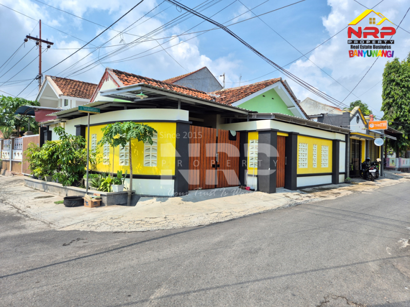 Dijual Rumah Hook Sangat Strategis di Tamanbaru , Banyuwangi  Dijual Rumah Hook Sangat Strategis di Tamanbaru , Banyuwangi  Dijual Rumah Hook Sangat Strategis di Tamanbaru , Banyuwangi&nbsp;
Sudah ada ruang usahanya, Cocok untuk toko, minimart, warung dll&nbsp;
Dekat dengan NRP BANYUWANGI