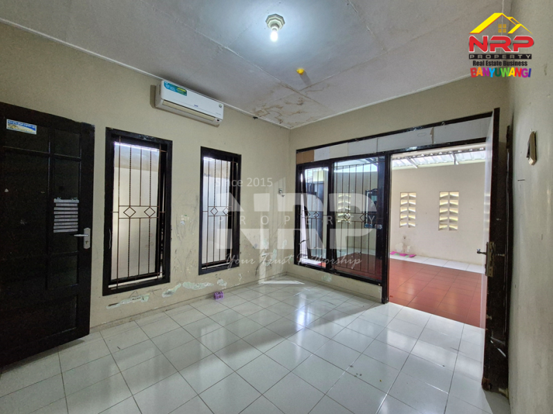 Dijual Rumah Hook Sangat Strategis di Tamanbaru , Banyuwangi  Dijual Rumah Hook Sangat Strategis di Tamanbaru , Banyuwangi  Dijual Rumah Hook Sangat Strategis di Tamanbaru , Banyuwangi&nbsp;
Sudah ada ruang usahanya, Cocok untuk toko, minimart, warung dll&nbsp;
Dekat dengan NRP BANYUWANGI