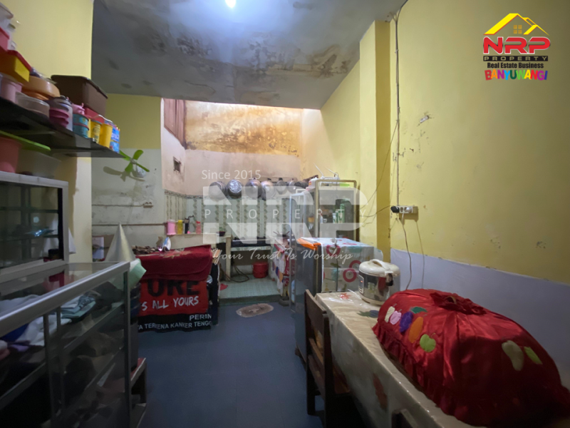 Dijual Rumah Hook Siap Huni di Tengat Kota Banyuwangi  Dijual Rumah Hook Siap Huni di Tengah Kota Banyuwangi  Dijual Rumah Hook Siap Huni di Tengat Kota Banyuwangi&nbsp;
Hunian strategis, kawasan perumahan,&nbsp;
Dekat dengan Fasilitas Pendidikan, Pusat Bisnis, dan NRP BANYUWANGI