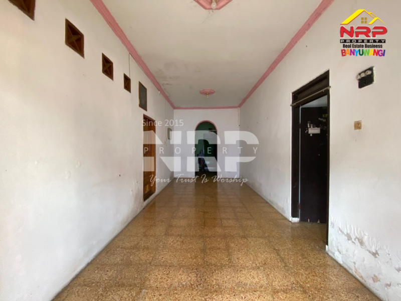 Dijual Rumah Klasik 1,5 Lantai Sangat Strategis di Tamanbaru , Banyuwangi  Dijual Rumah Klasik 1,5 Lantai Sangat Strategis di Tamanbaru , Banyuwangi  Dijual Rumah Klasik 1,5 Lantai Sangat Strategis di Tamanbaru , Banyuwangi&nbsp;
Dekat dengan Fasilitas Pendidikan, Perbelanjaan dan kantor dinas NRP BANYUWANGI