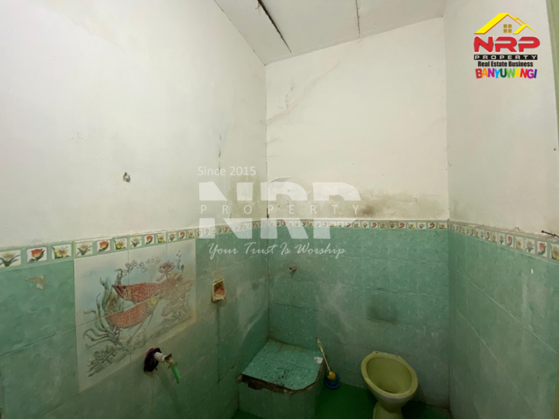 Dijual Rumah Klasik 1,5 Lantai Sangat Strategis di Tamanbaru , Banyuwangi  Dijual Rumah Klasik 1,5 Lantai Sangat Strategis di Tamanbaru , Banyuwangi  Dijual Rumah Klasik 1,5 Lantai Sangat Strategis di Tamanbaru , Banyuwangi&nbsp;
Dekat dengan Fasilitas Pendidikan, Perbelanjaan dan kantor dinas NRP BANYUWANGI
