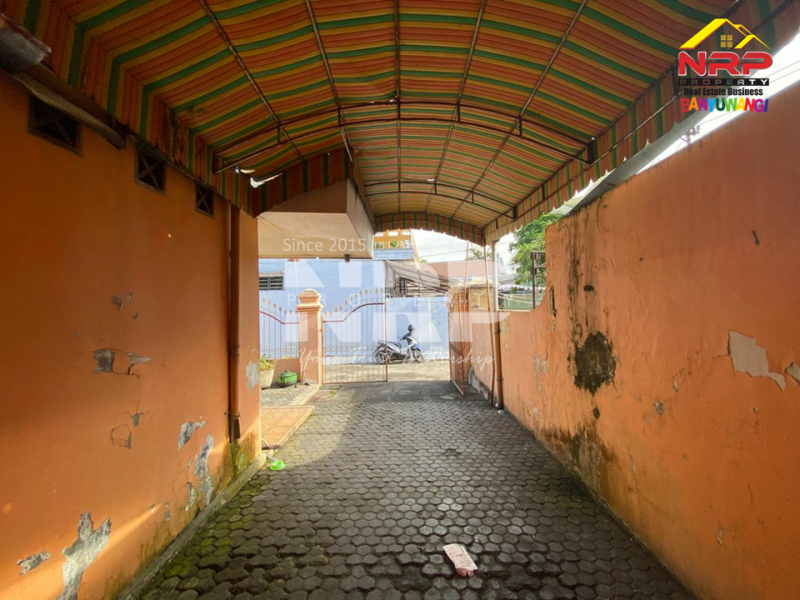 Dijual Rumah Klasik 1,5 Lantai Sangat Strategis di Tamanbaru , Banyuwangi  Dijual Rumah Klasik 1,5 Lantai Sangat Strategis di Tamanbaru , Banyuwangi  Dijual Rumah Klasik 1,5 Lantai Sangat Strategis di Tamanbaru , Banyuwangi&nbsp;
Dekat dengan Fasilitas Pendidikan, Perbelanjaan dan kantor dinas NRP BANYUWANGI