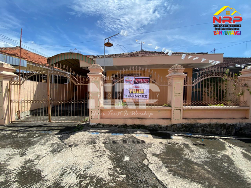 Dijual Rumah Klasik 1,5 Lantai Sangat Strategis di Tamanbaru , Banyuwangi  Dijual Rumah Klasik 1,5 Lantai Sangat Strategis di Tamanbaru , Banyuwangi  Dijual Rumah Klasik 1,5 Lantai Sangat Strategis di Tamanbaru , Banyuwangi&nbsp;
Dekat dengan Fasilitas Pendidikan, Perbelanjaan dan kantor dinas NRP BANYUWANGI